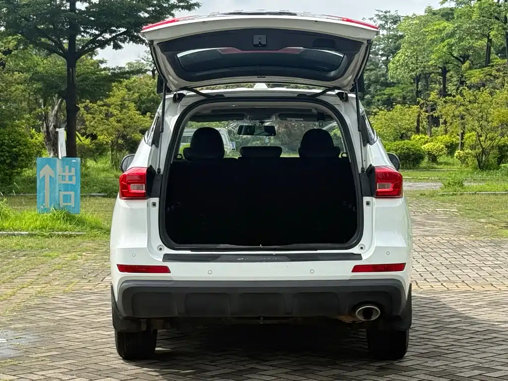 Haval M6 2019 — фото 11