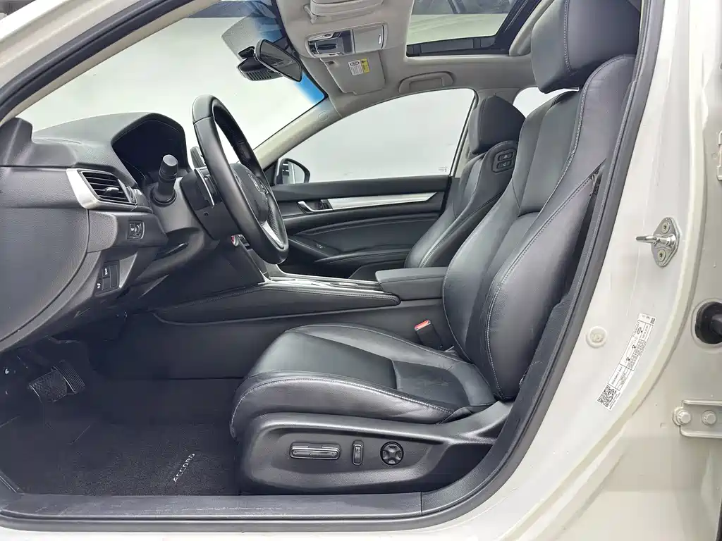 Honda Accord 2019 — фото 12