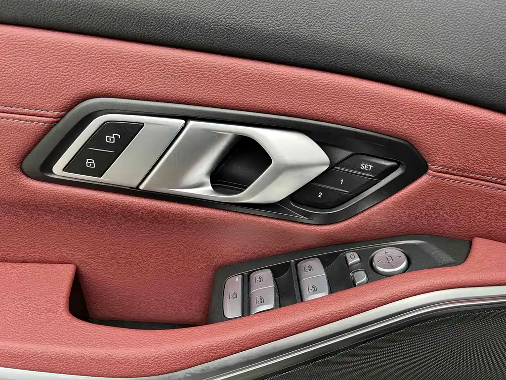 BMW 3 Series 2025 — фото 14