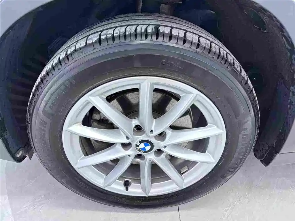 BMW X1 2017 — фото 16