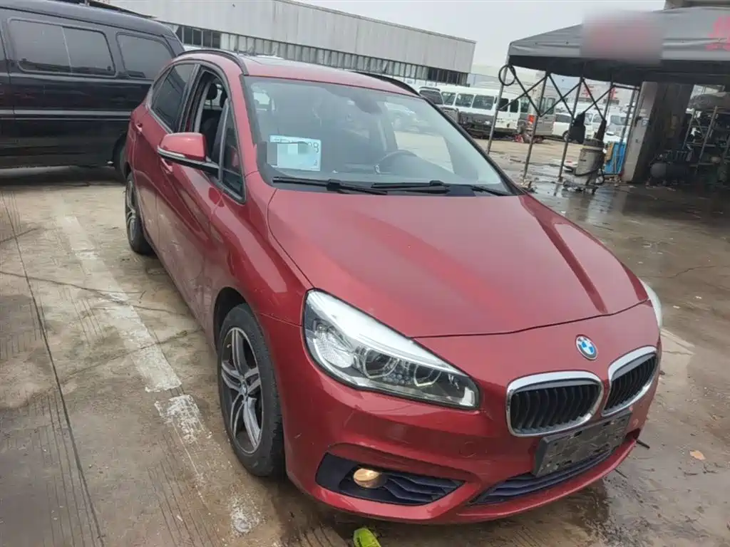 BMW 2 Series Active Tourer 2015 — фото 4