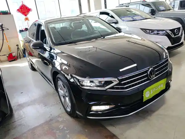 Volkswagen Magotan 2024