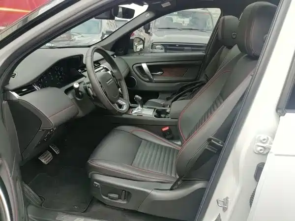 Land Rover Discovery Sport 2021