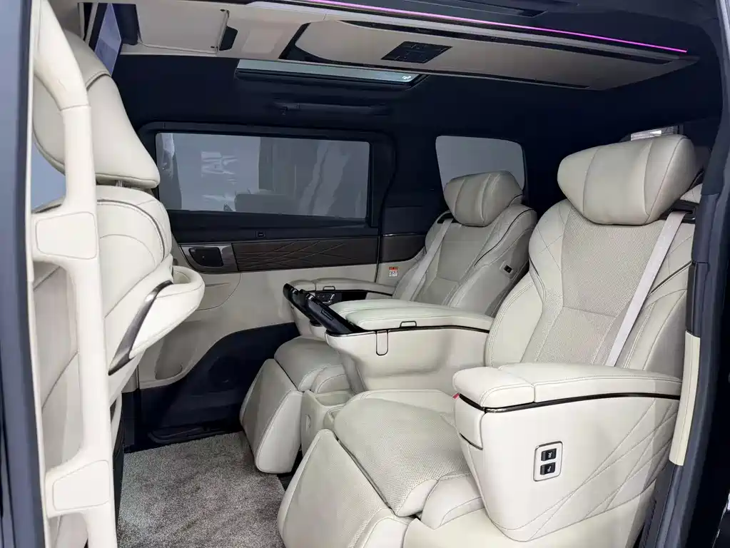 Toyota Vellfire 2024 — фото 7