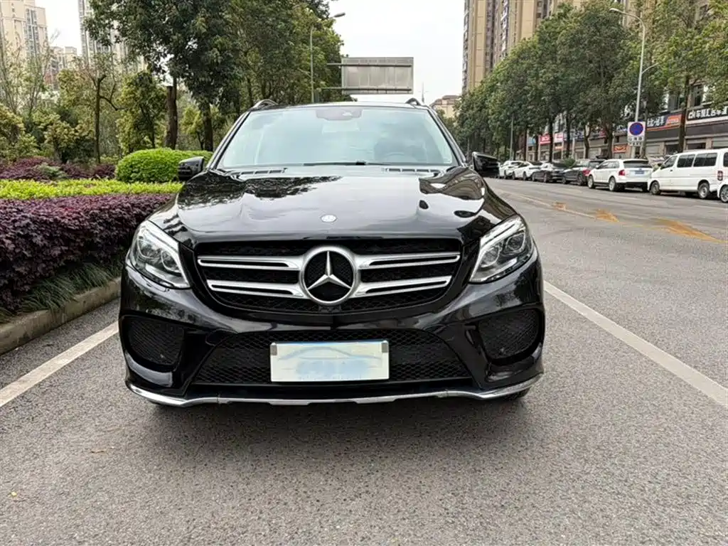 Mercedes-Benz GLE 2017 — фото 3
