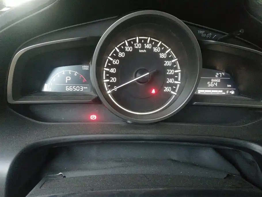 Mazda 3 Axela 2017 — фото 14
