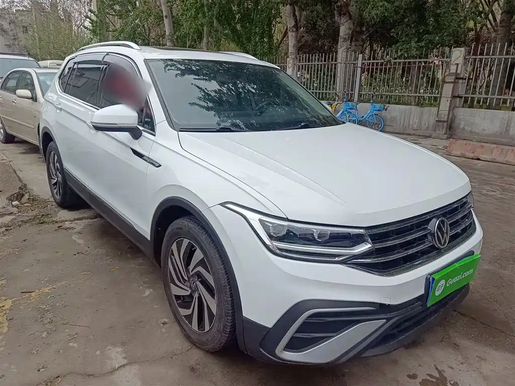 Volkswagen Tiguan L 2023 — фото 22