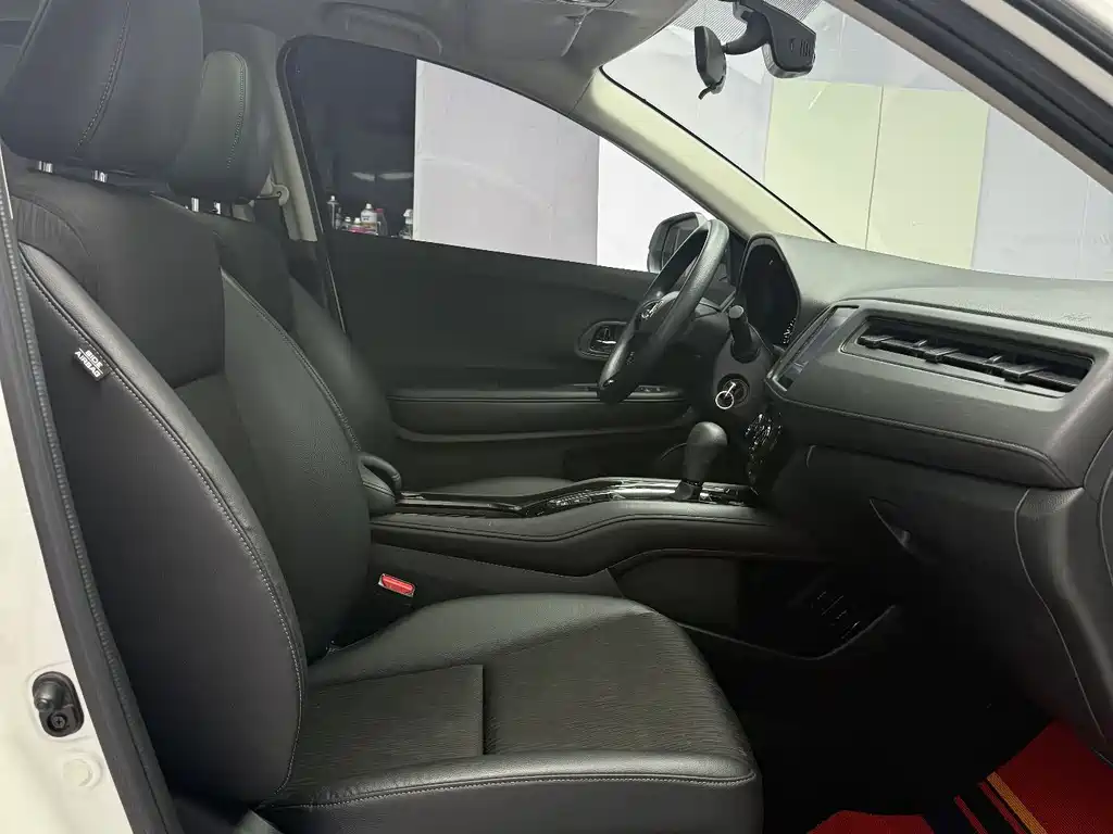 Honda Vezel 2022 — фото 17