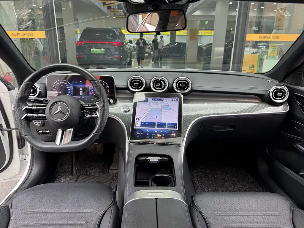 Mercedes-Benz C-Class 2022 — фото 10