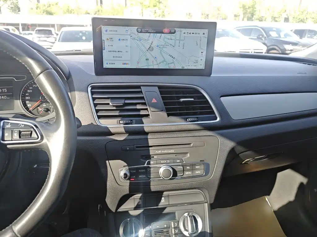 Audi Q3 2015