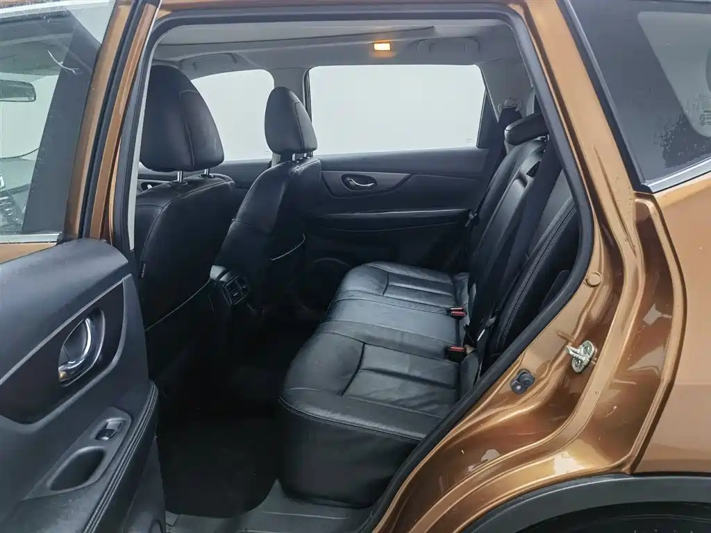 Nissan X-Trail 2015 — фото 15