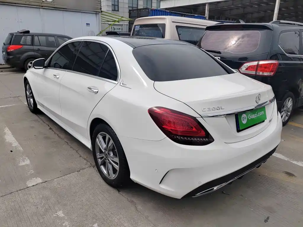 Mercedes-Benz C-Class 2021