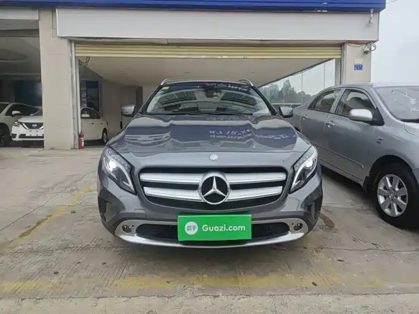 Mercedes-Benz GLA 2015