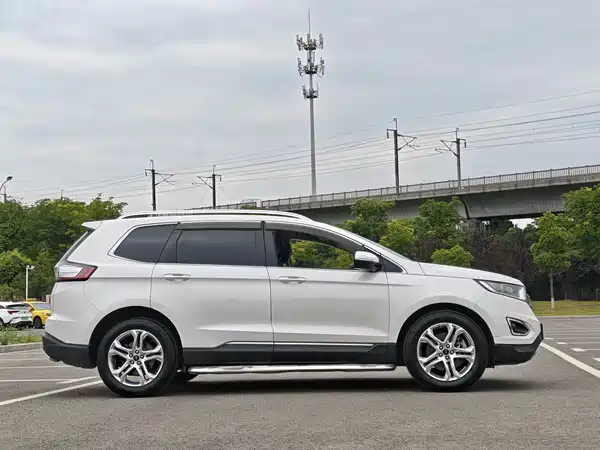 Ford Edge 2016