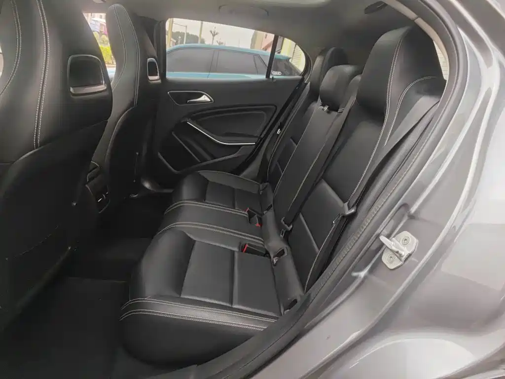 Mercedes-Benz GLA 2015 — фото 13