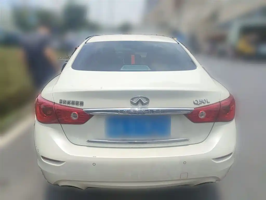 Infiniti Q50L 2017 — фото 4
