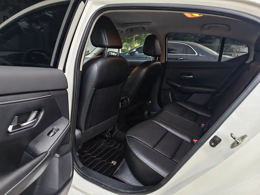Nissan Sylphy 2023 — фото 11
