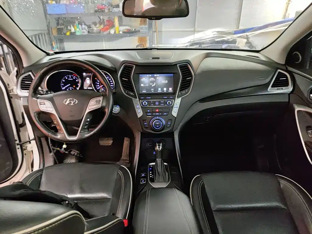 Hyundai Santa Fe 2018 — фото 6