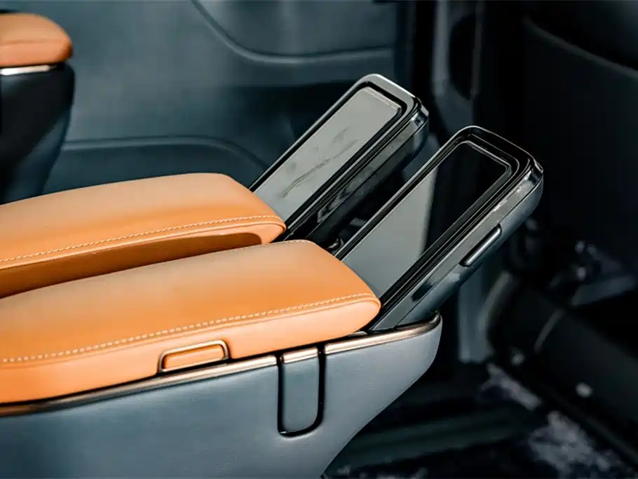 Toyota Alphard 2025 — фото 27
