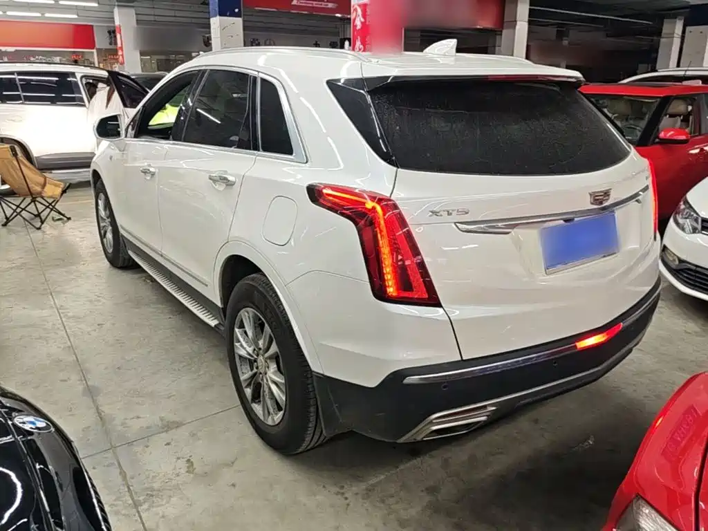 Cadillac XT5 2020 — фото 5
