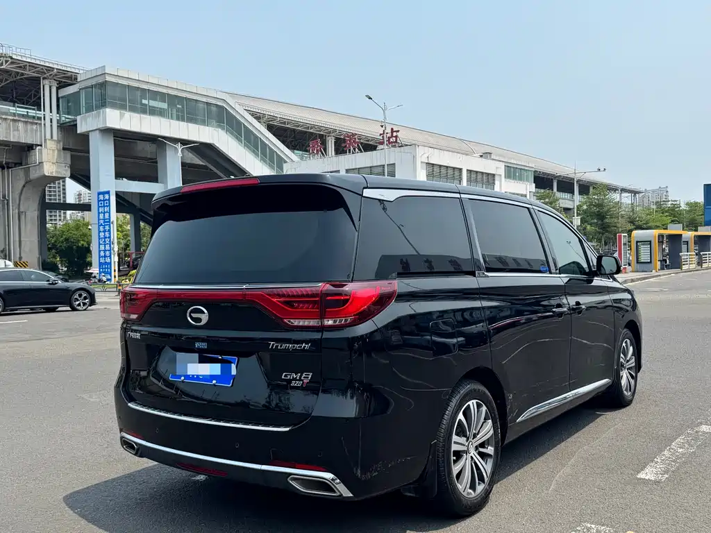 GAC Motor Trumpchi M8 2019 — фото 9
