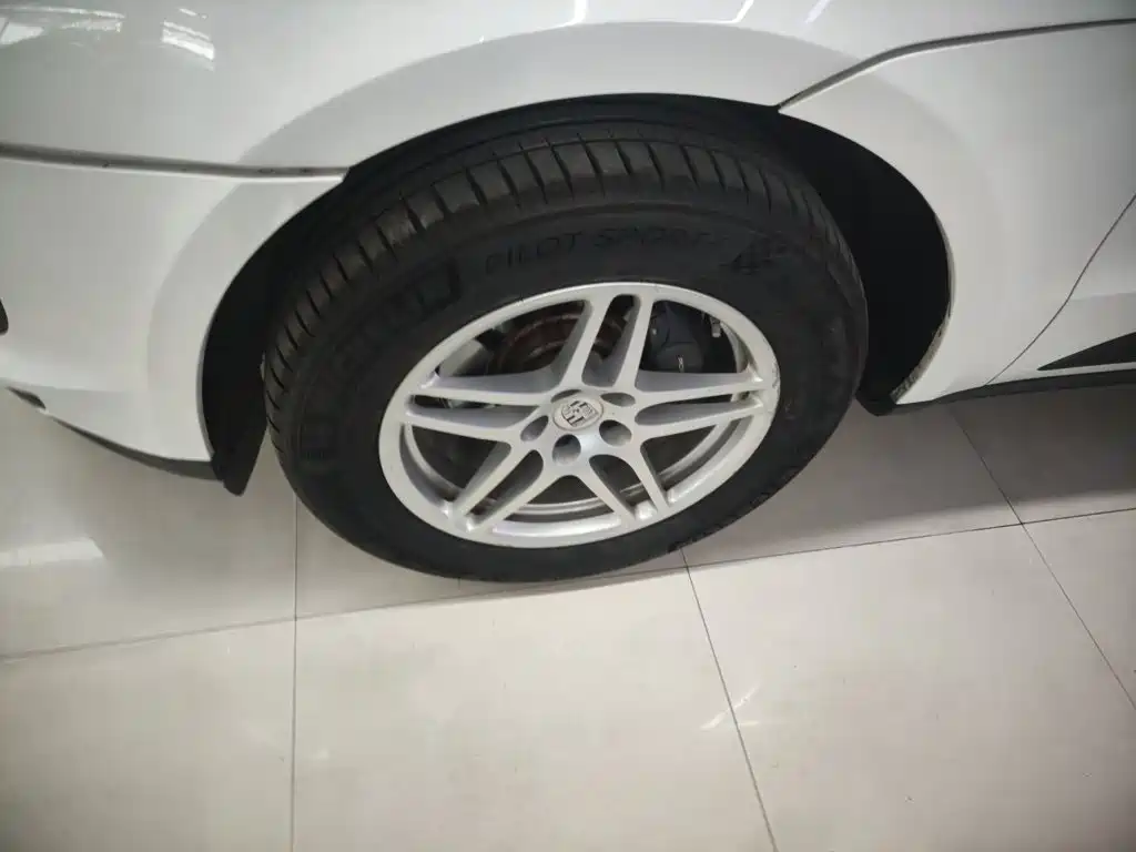 Porsche Macan 2021 — фото 25