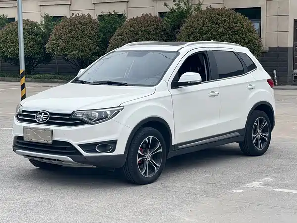 FAW Senya R7 2017