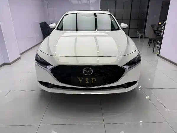 Mazda 3 Axela 2022