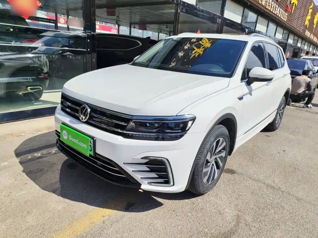 Volkswagen Tiguan L PHEV 2020