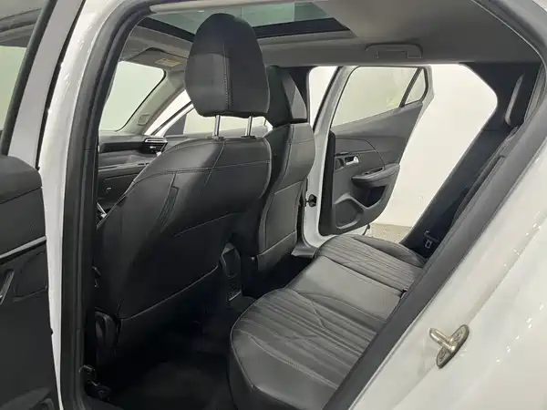 Peugeot 2008 2022