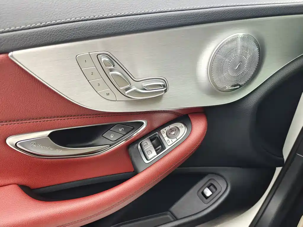 Mercedes-Benz C-Class 2018 — фото 13