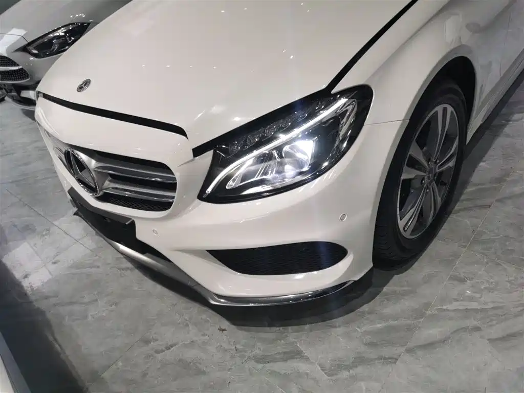 Mercedes-Benz C-Class 2018 — фото 24