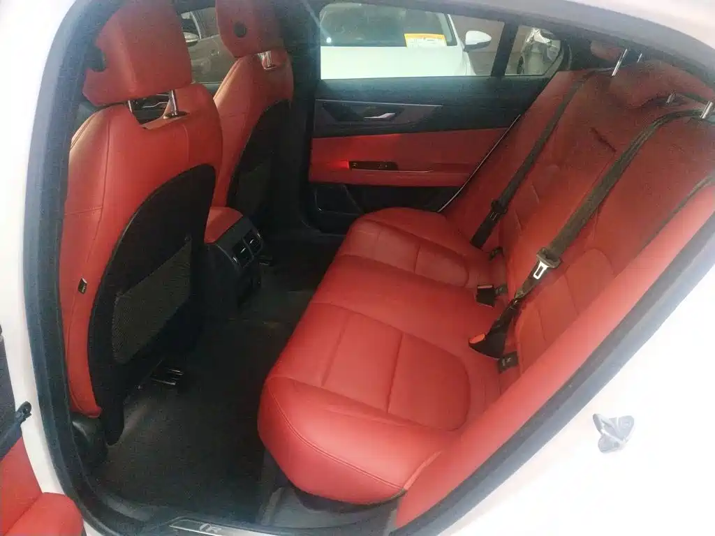 Jaguar XEL 2022 — фото 17
