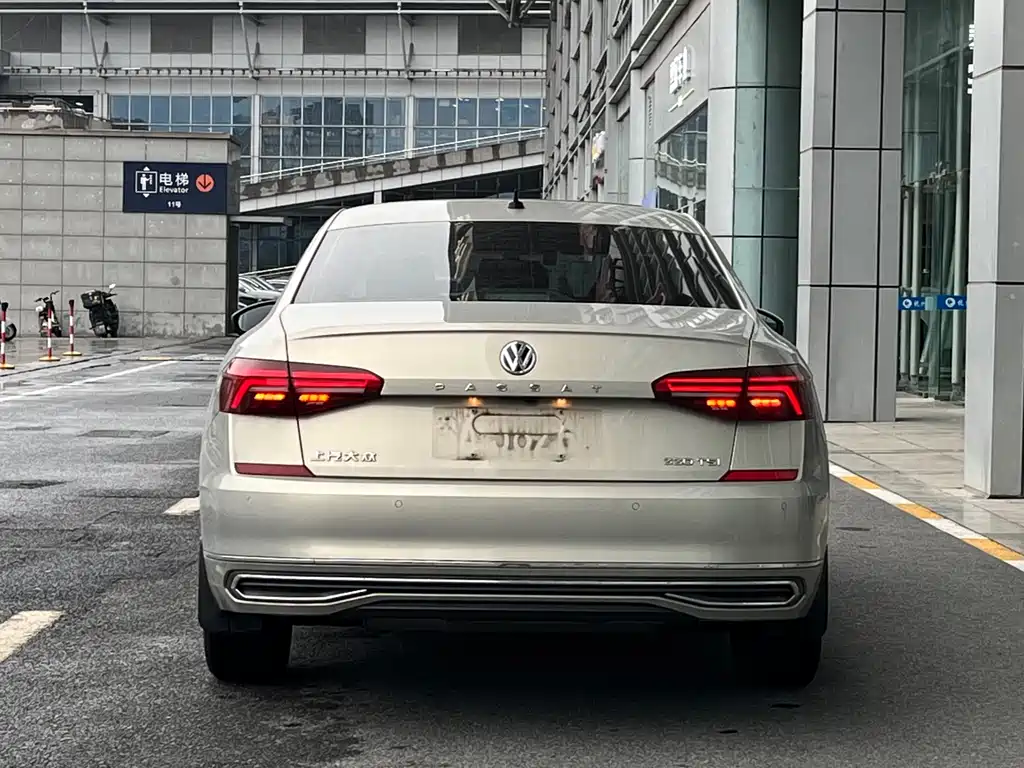 Volkswagen Passat 2019 — фото 5