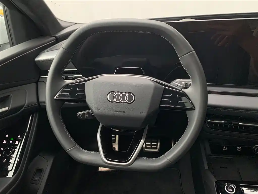 Audi Q6L e-tron 2026 — фото 12