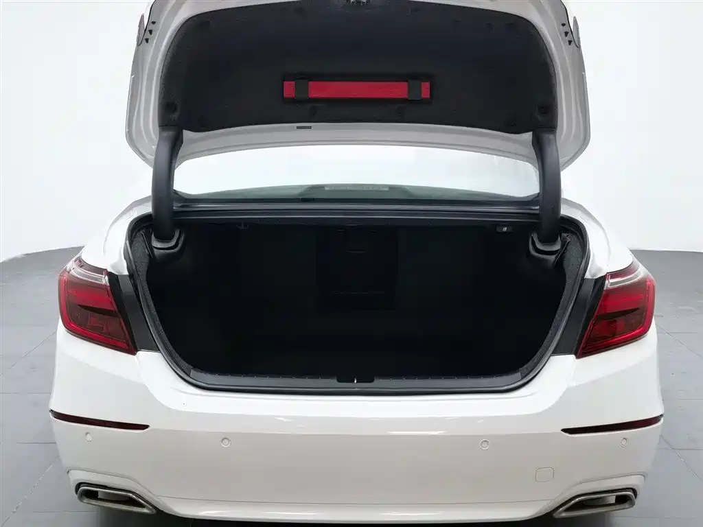 Honda Inspire 2018 — фото 16