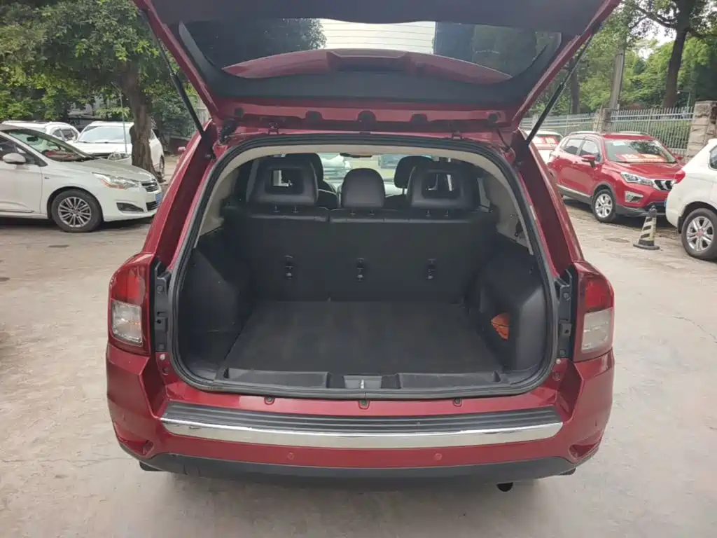 Jeep Compass 2014 — фото 19