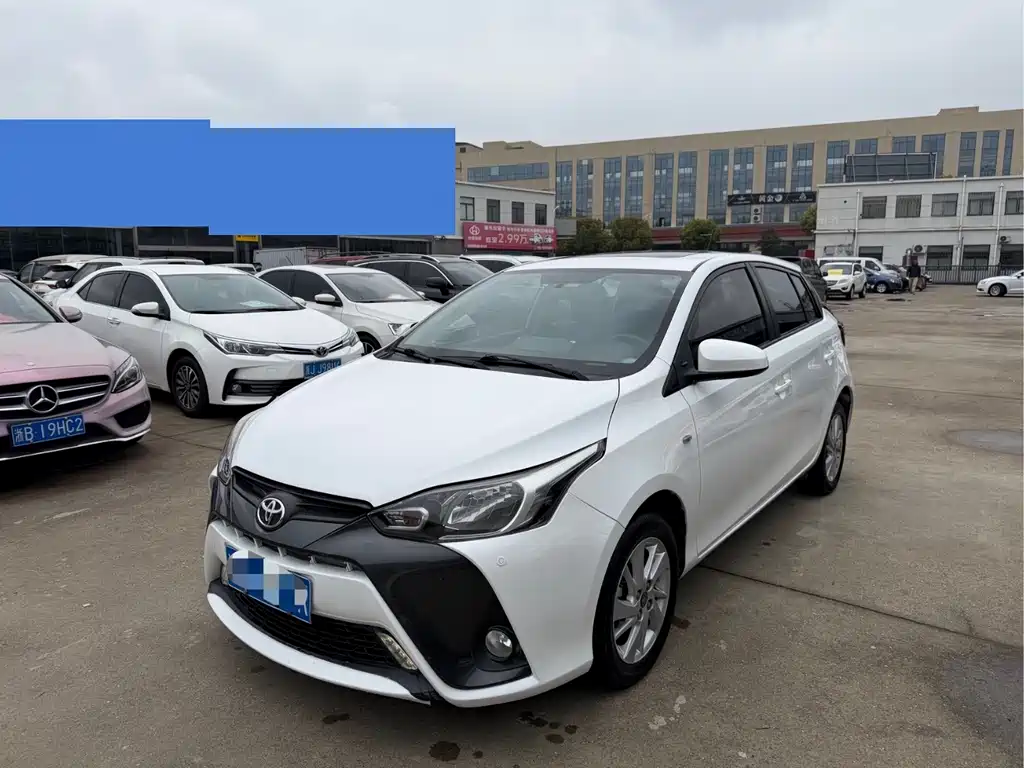 Toyota Yaris L 2018 — фото 1