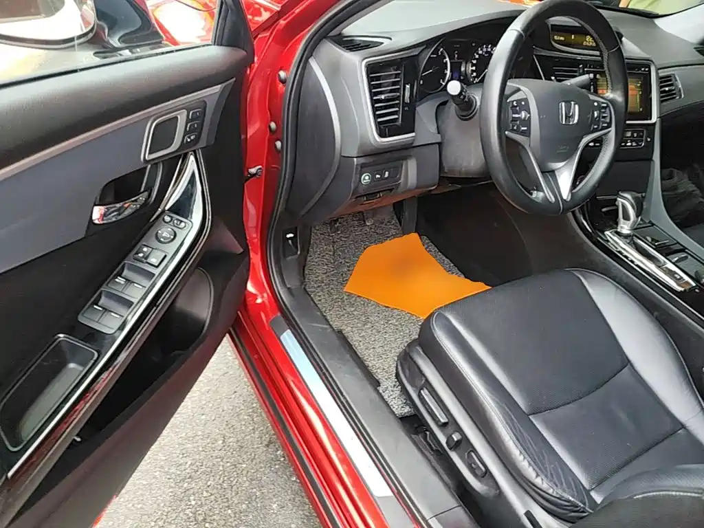 Honda Spirior 2015 — фото 12