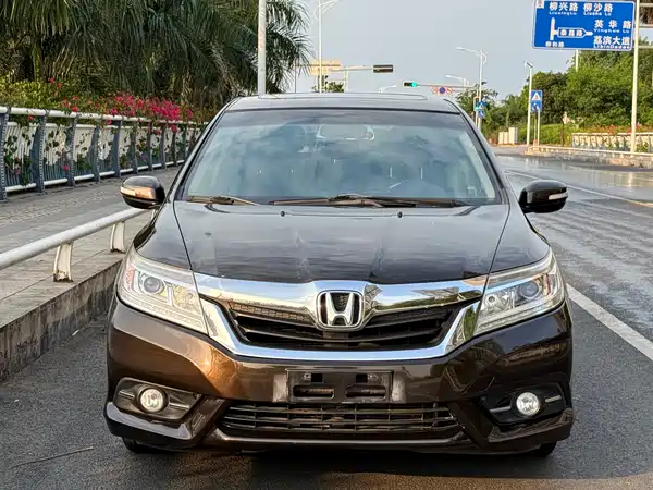 Honda Crider 2013