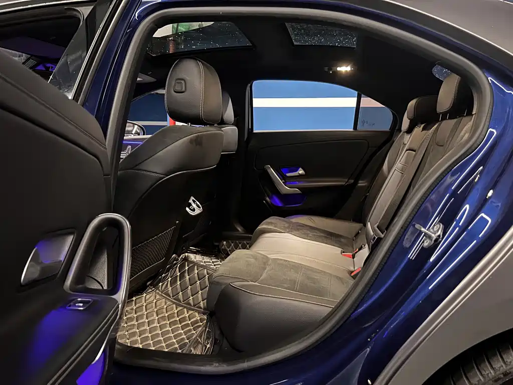 Mercedes-Benz A-Class 2022 — фото 8