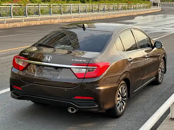 Honda Crider 2013