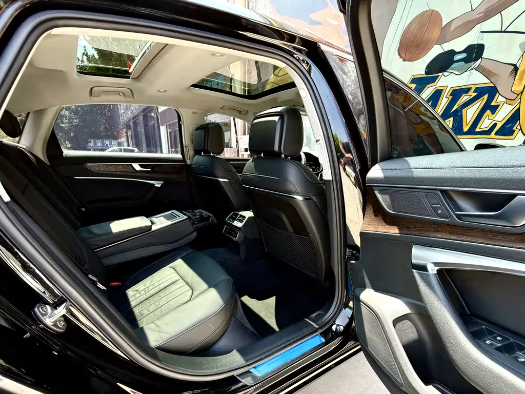 Audi A6L 2021