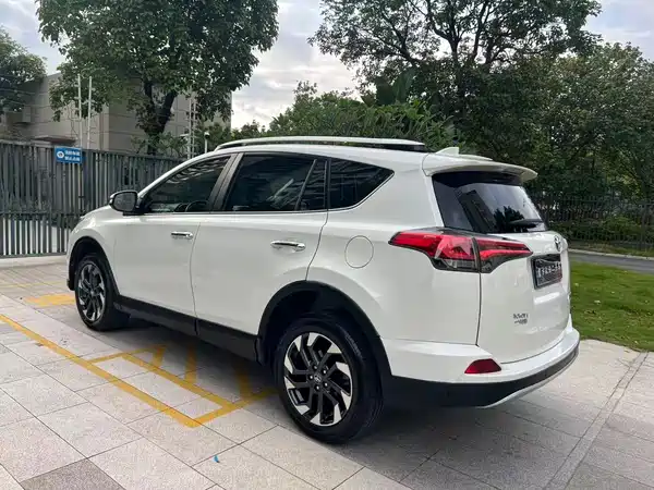 Toyota RAV4 2016