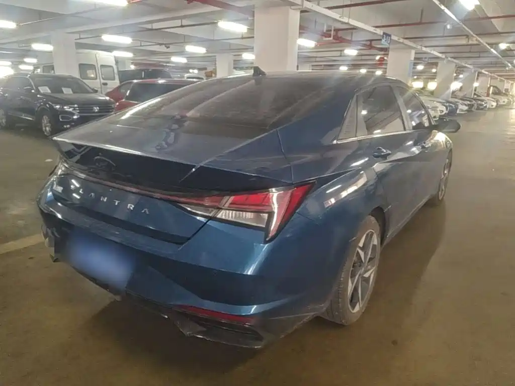 Hyundai Elantra 2021