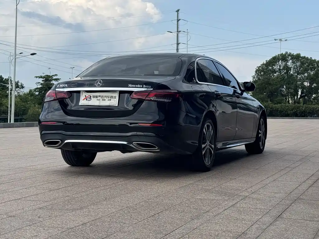 Mercedes-Benz E-Class 2021