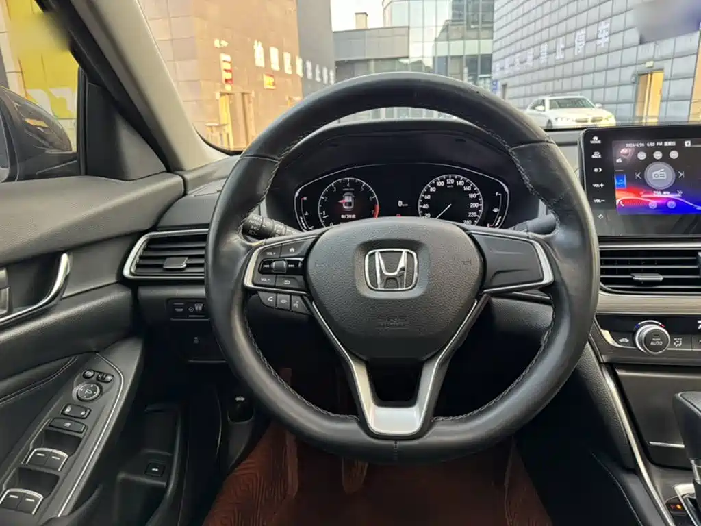 Honda Accord 2022 — фото 8