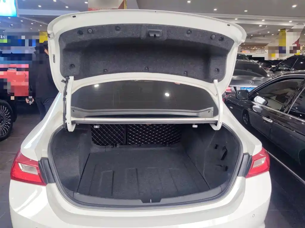 Chevrolet Malibu XL 2018 — фото 10