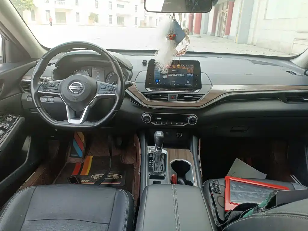 Nissan Teana 2022