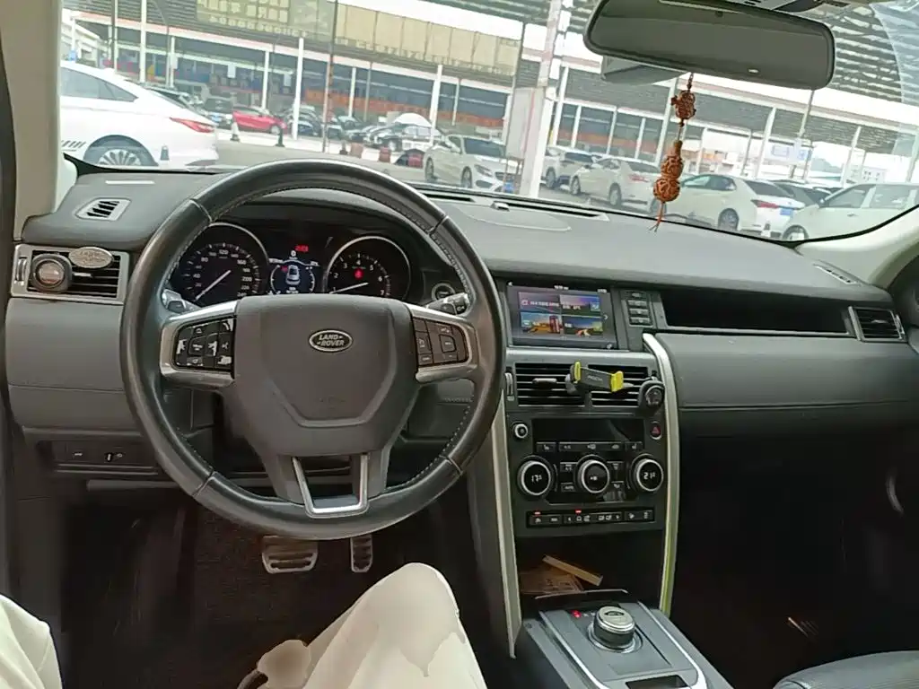 Land Rover Discovery Sport 2017
